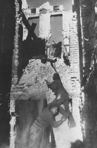Russian soldiers defending Stalingrad.