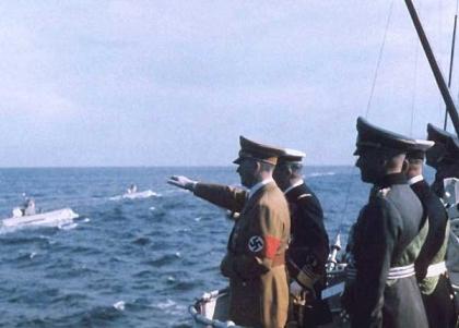 Miklós Horthy and Hitler observing Kriegsmarine U-Boats.
